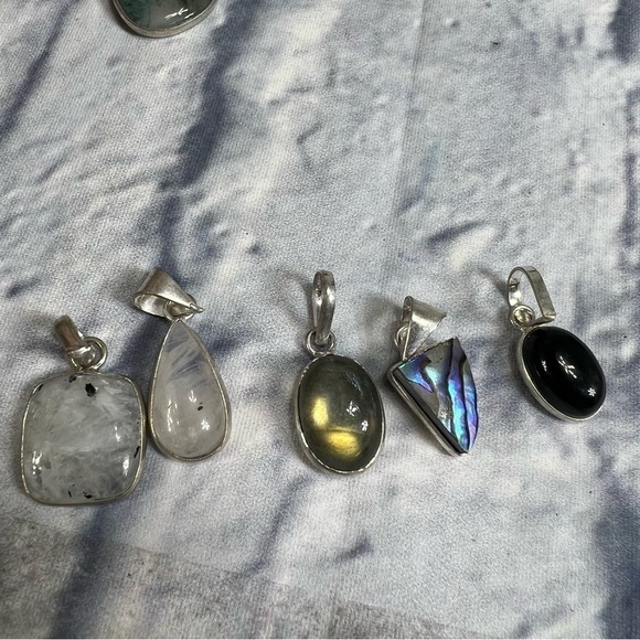 Pick one pendant, 925 silver handmade raw stone polished and unpolished - Picture 1 of 6
